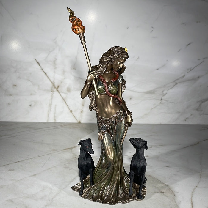 hecate-goddess-statue