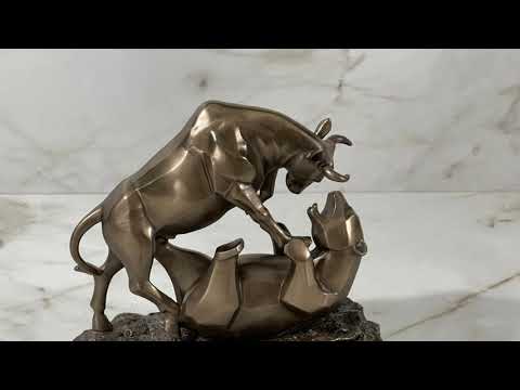 Stock Market Bull Bear Fight Statue Video
