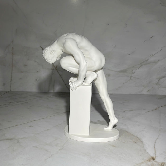 male nude sculpture 