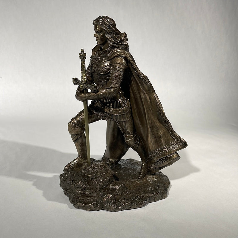 king author statue