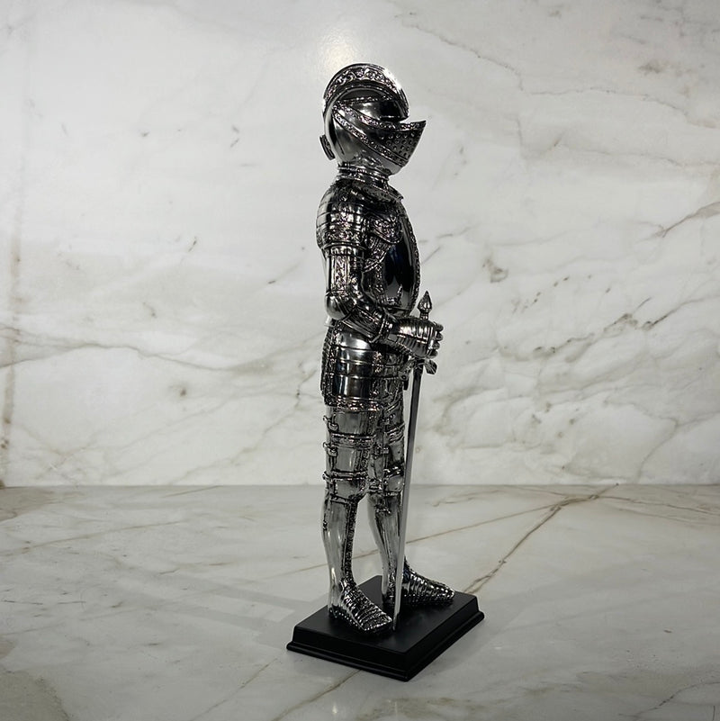 medieval knight statue 