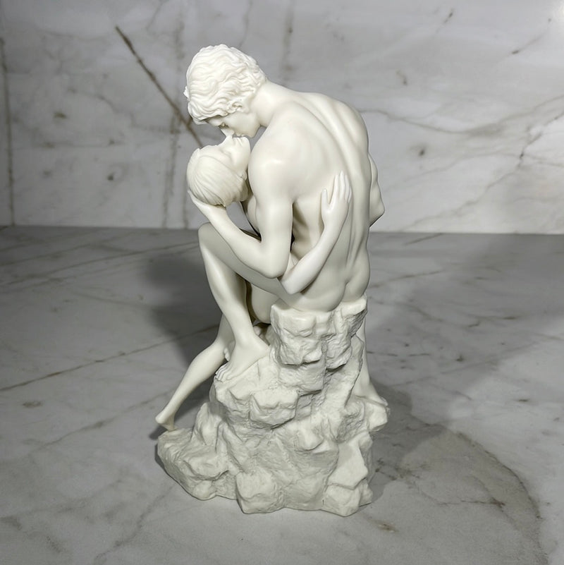 couple nude statues 