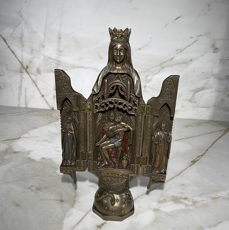 lady og grace statue