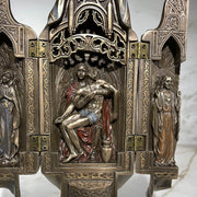 lady of grace detail 