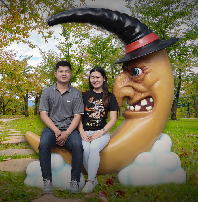 Cresent Moon Witch Bench