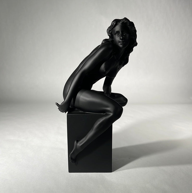 Jasmine- Female Nude Statue, Black