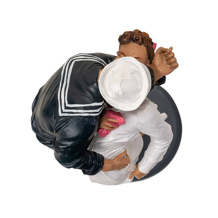 Navy Sailor Kissing Nurse Statue