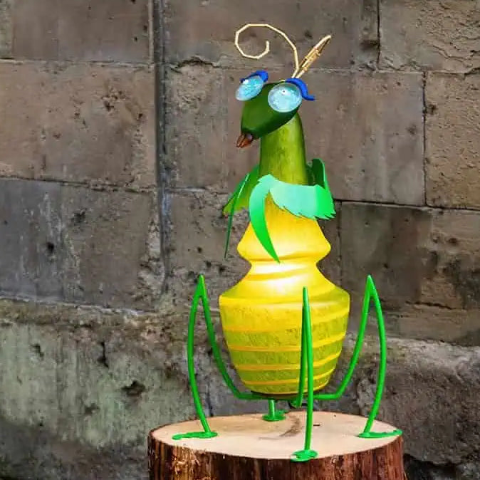 Cleo the Praying Mantis Art Glass Sculpture by Borowski