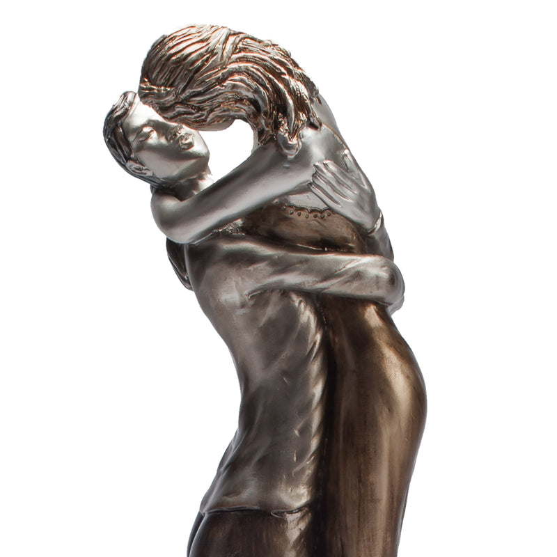 The Kiss - Modern Couple Sculpture