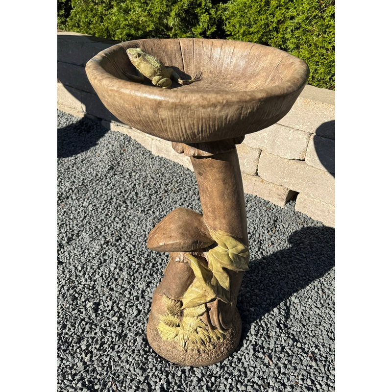 Frog on Mushroom Birdbath-Cast Stone