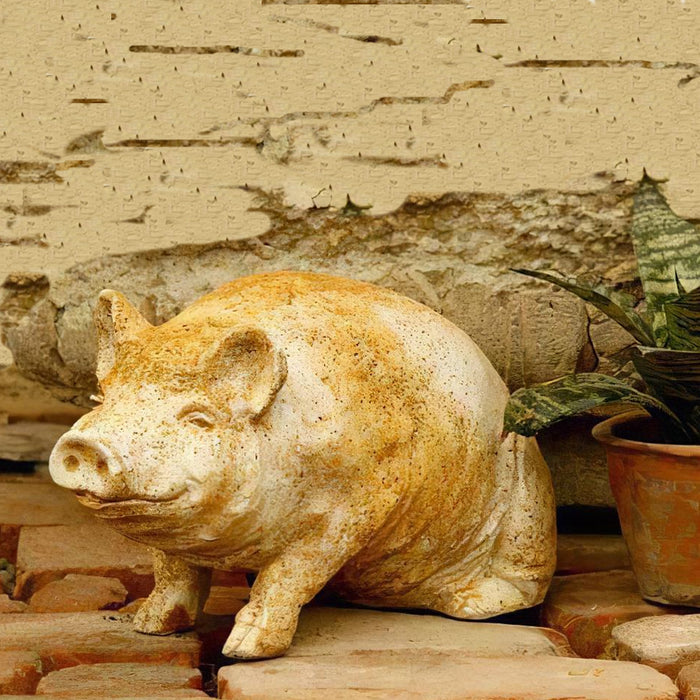Roberto the Pig Garden Statue