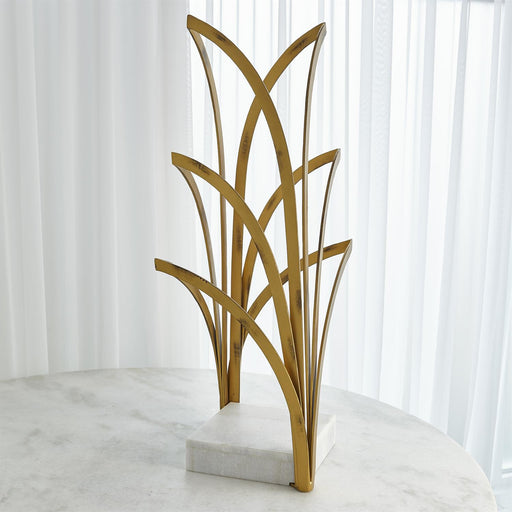 Elegante Arcs Sculpture