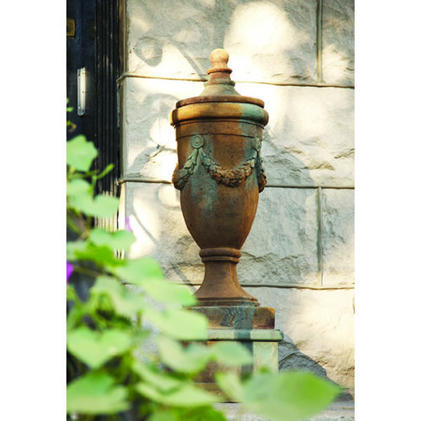 Finial of San Marino with Lid