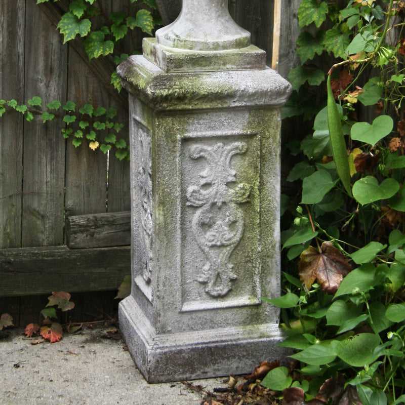 Liberick Pedestal