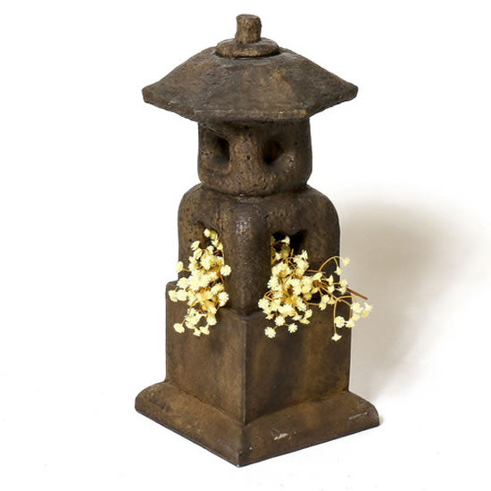 Oriental Lantern House Statue
