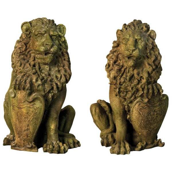 Richelieu Outdoor Garden Lions Sculpture Pair