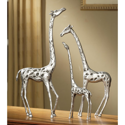 Giraffe Family Statues, Set of 3 by San Pacific International/SPI Home