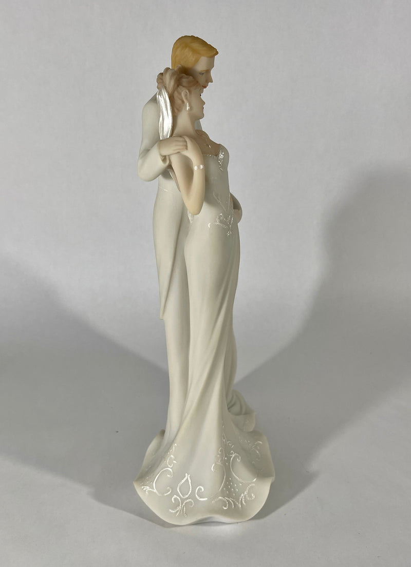 Loving Couple Sculpture with Frame- White