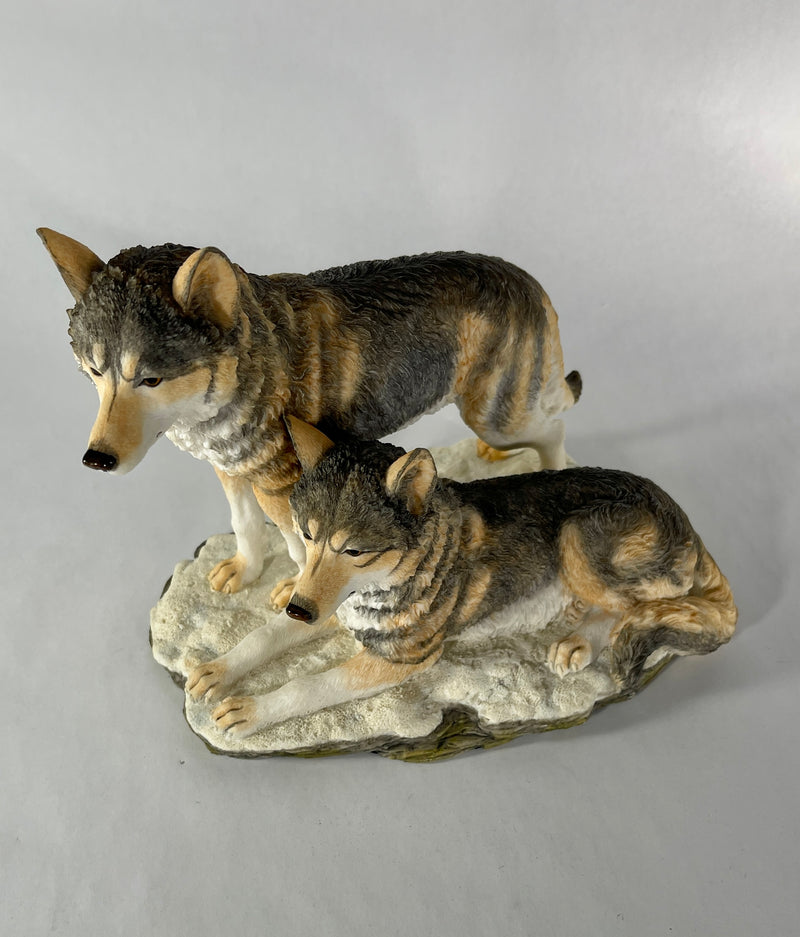 Wolf Pack Sculpture