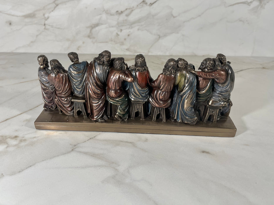 Artist sculpts incredible replicas including Da Vinci's Last Supper out  of PASTA