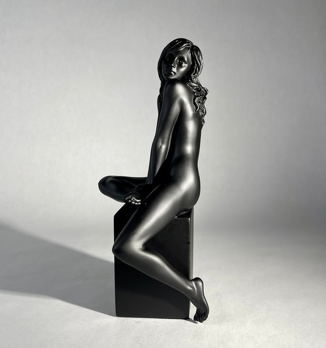 Julia- Nude Female Statue, Black