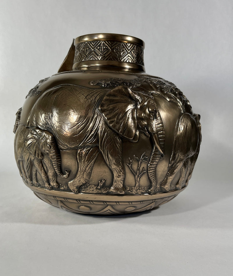 Safari Elephants Vase