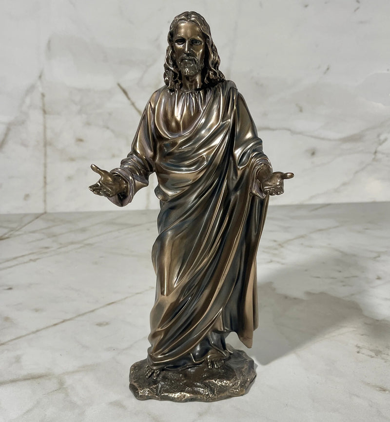 Jesus With Open Arms Statue