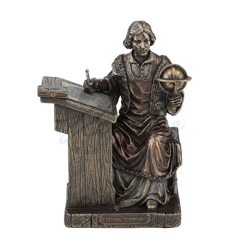Nicolaus Copernicus Statue