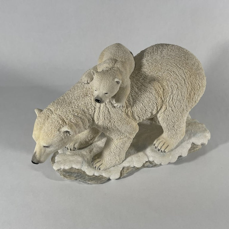 polar bear and cub statue