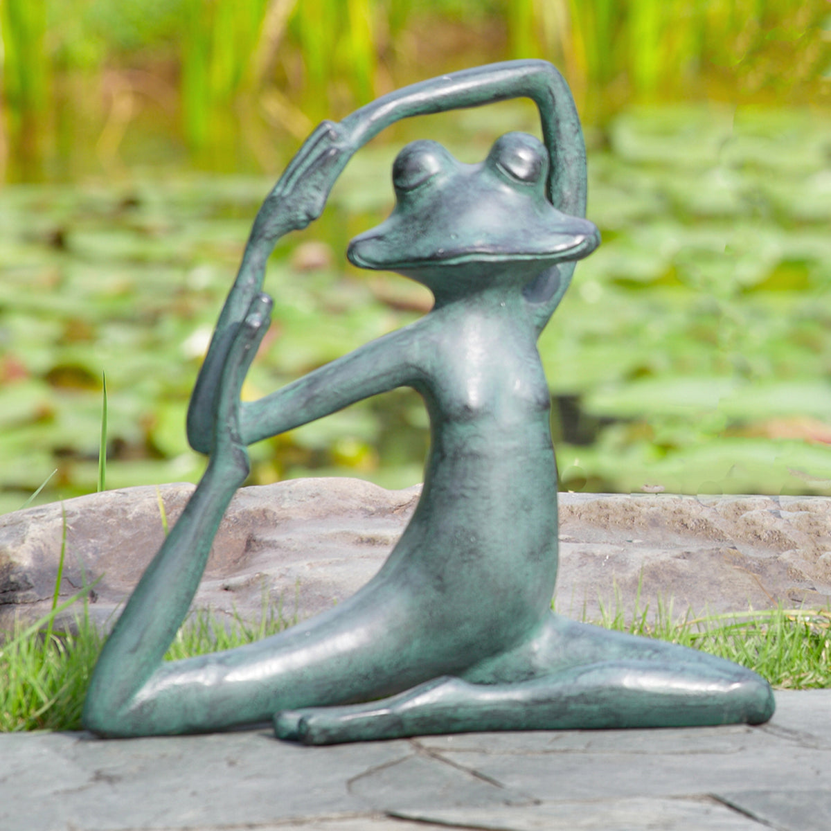 Suave Shopper Frog Garden Statue