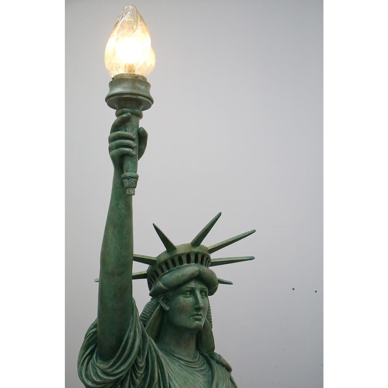 Large Statue of Liberty Lamp — AllSculptures