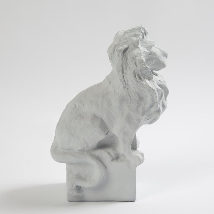 White Lion Sculpture 4